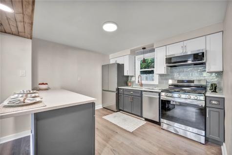 6222 Pleasant Road South Park PA 15129