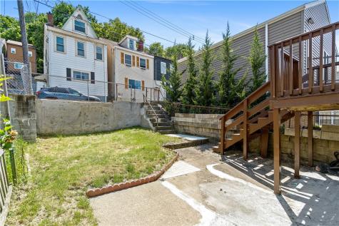 104 Pius Street South Side PA 15203
