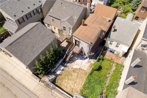 104 Pius Street South Side PA 15203