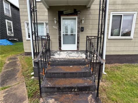 907 Woodlawn Avenue W Brownsville PA 15417
