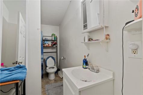 711-713 Mifflin Street Lincoln Place PA 15207