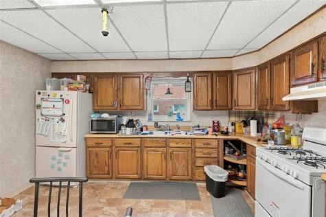 132 E Eugene Avenue Munhall PA 15120