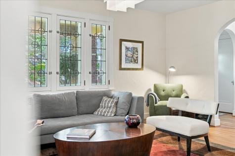 1305 Malvern Squirrel Hill PA 15217