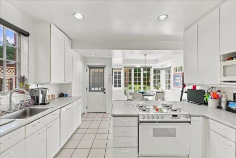1305 Malvern Squirrel Hill PA 15217