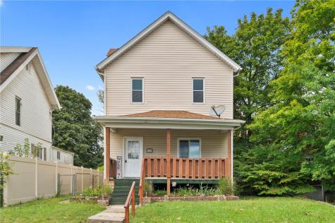 709 Short Street Irwin PA 15642