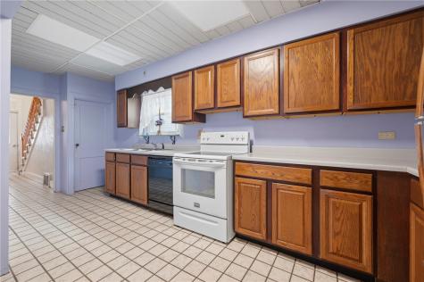 709 Short Street Irwin PA 15642