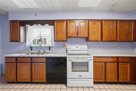 709 Short Street Irwin PA 15642