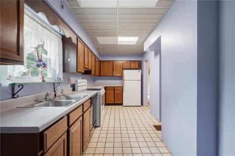 709 Short Street Irwin PA 15642