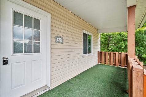 709 Short Street Irwin PA 15642