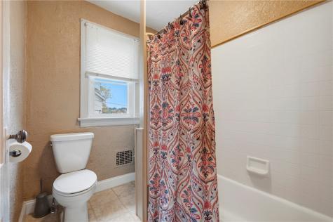 709 Short Street Irwin PA 15642