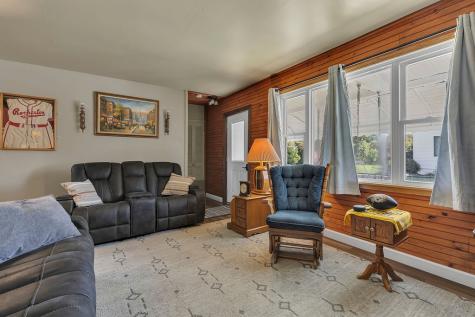 156 Willow Avenue East Rochester PA 15074