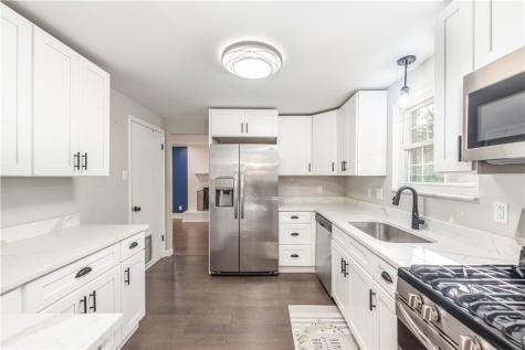 1361 Pesavento Drive Bridgeville PA 15017