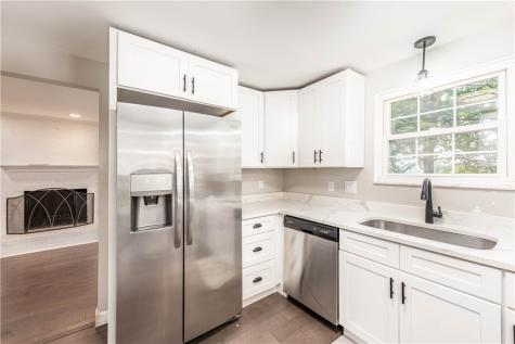1361 Pesavento Drive Bridgeville PA 15017