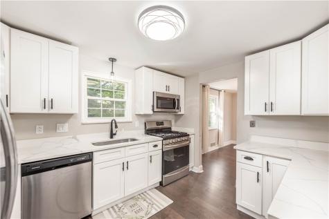 1361 Pesavento Drive Bridgeville PA 15017