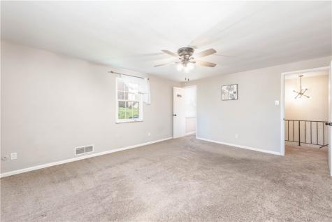 1361 Pesavento Drive Bridgeville PA 15017