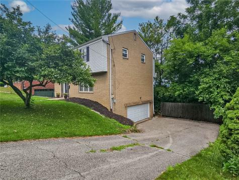 1361 Pesavento Drive Bridgeville PA 15017