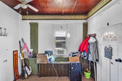 211 E 7th Avenue Tarentum PA 15084