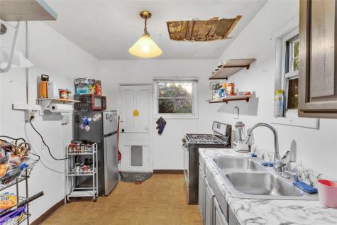 211 E 7th Avenue Tarentum PA 15084