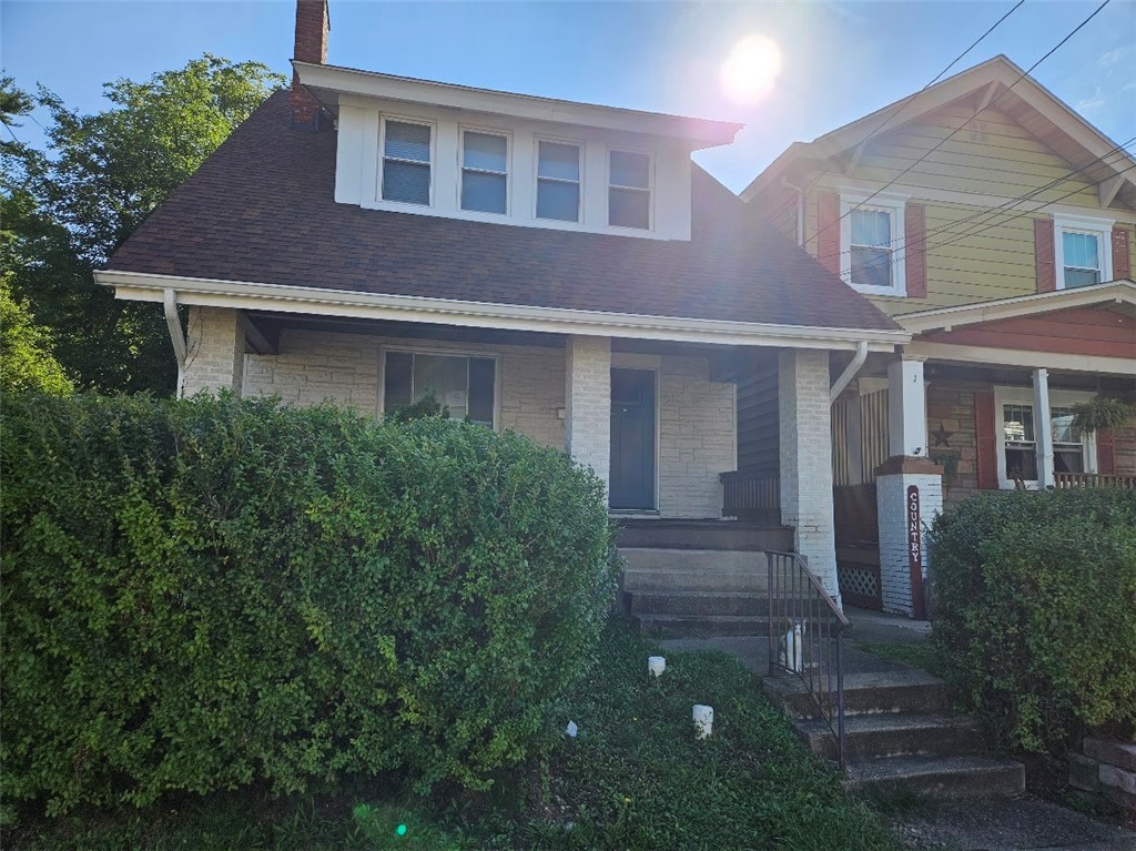 58 Evans Avenue Ingram PA 15205