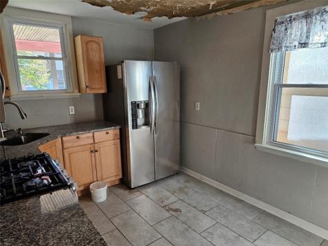 58 Evans Avenue Ingram PA 15205
