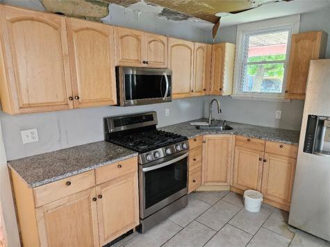 58 Evans Avenue Ingram PA 15205