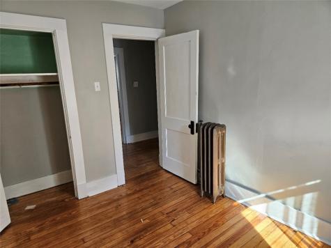 58 Evans Avenue Ingram PA 15205
