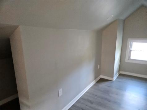 58 Evans Avenue Ingram PA 15205