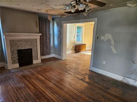 58 Evans Avenue Ingram PA 15205
