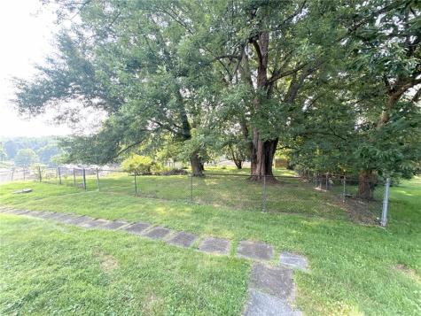 169 Webb Drive N Franklin Township PA 15301