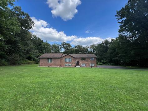133 Woodcrest Road Oakland Township PA 16002