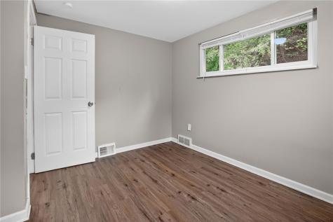 3220 Overlook Drive Liberty Boro PA 15133