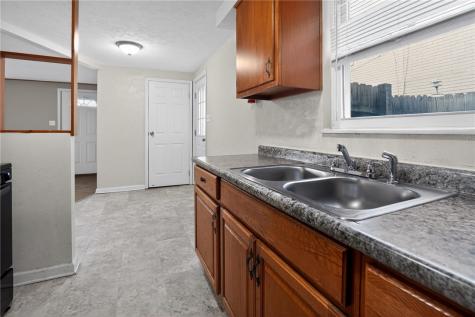 3220 Overlook Drive Liberty Boro PA 15133