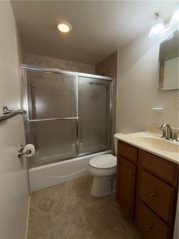 143 Arrow Elizabeth Township/boro PA 15037