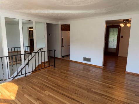 143 Arrow Elizabeth Township/boro PA 15037