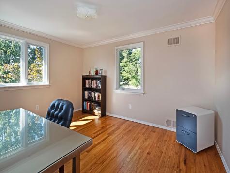 255 Connecting Road Mt Lebanon PA 15228