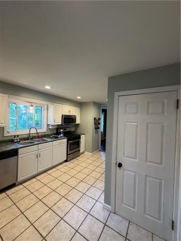 801 Lillian Hermitage PA 16148