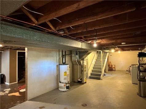 801 Lillian Hermitage PA 16148