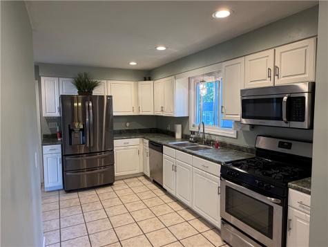 801 Lillian Hermitage PA 16148