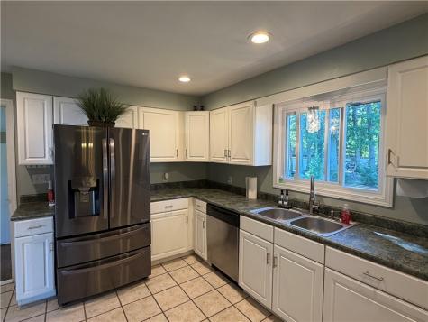 801 Lillian Hermitage PA 16148
