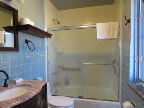 319 N Broad Street Grove City Boro PA 16127