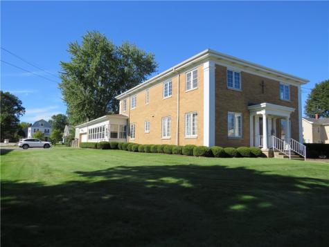 319 N Broad Street Grove City Boro PA 16127