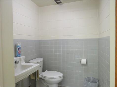 319 N Broad Street Grove City Boro PA 16127