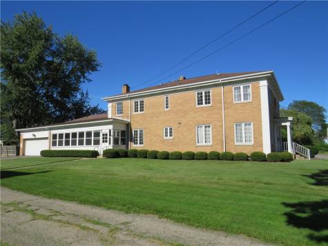 319 N Broad Street Grove City Boro PA 16127
