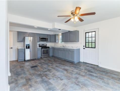 863 Walnut Street Rochester Township PA 15074
