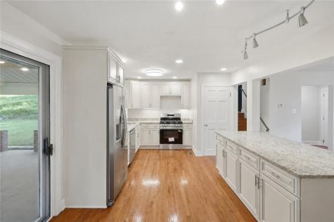 84 Hall Avenue Crafton PA 15205