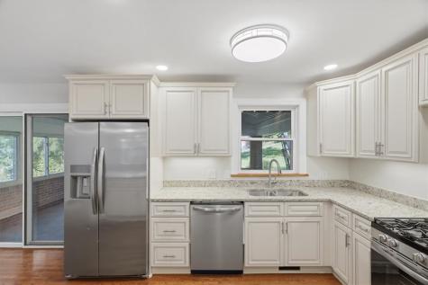 84 Hall Avenue Crafton PA 15205