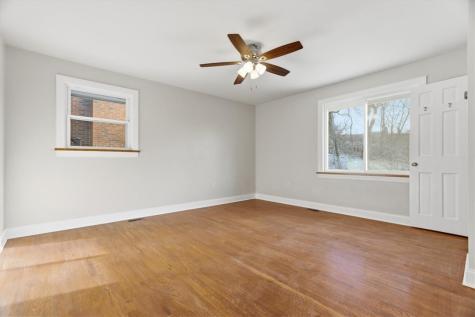 84 Hall Avenue Crafton PA 15205