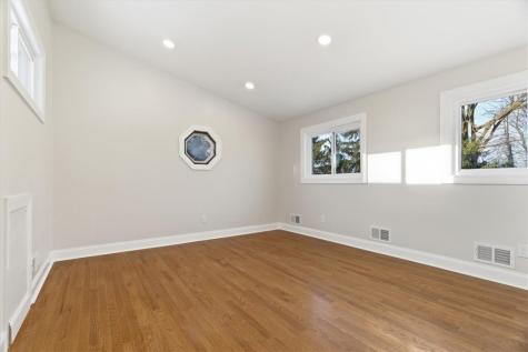 84 Hall Avenue Crafton PA 15205