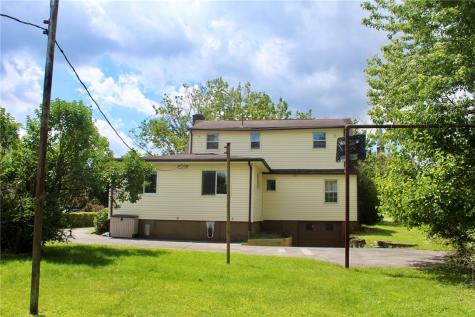 108 Coldren Street Richland School District PA 15904