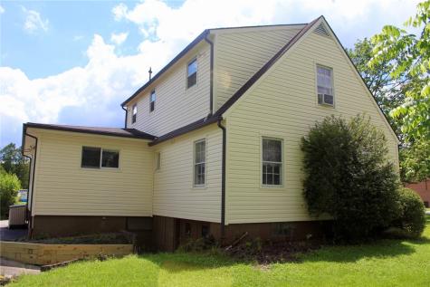 108 Coldren Street Richland School District PA 15904
